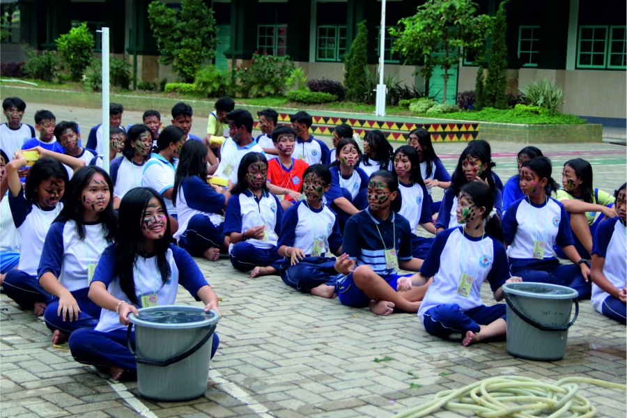 SMP XAVERIUS 2 MENGIKUTI LATIHAN DASAR KEPEMIMPINAN OSIS SMP XAVERIUS LAMPUNG