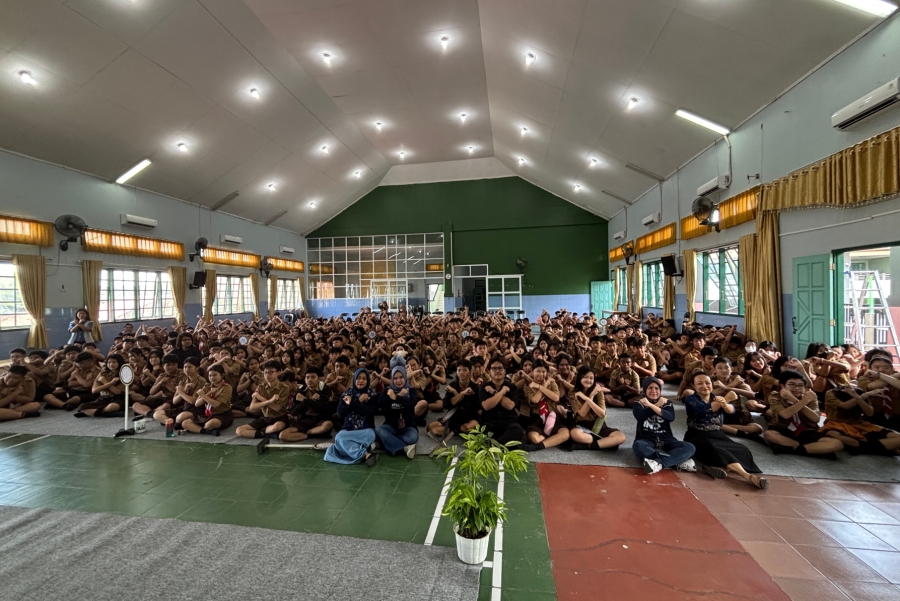 Kegiatan Sosialisasi Filateli dan Lomba Menulis Surat Pahlawan di SMP Xaverius 2 Bandar Lampung